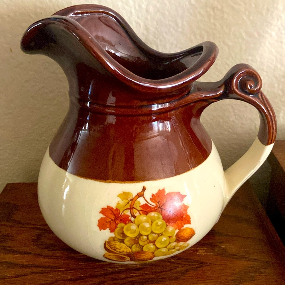 Vintage 50s Gorgeous McCoy USA 7515 Pitcher